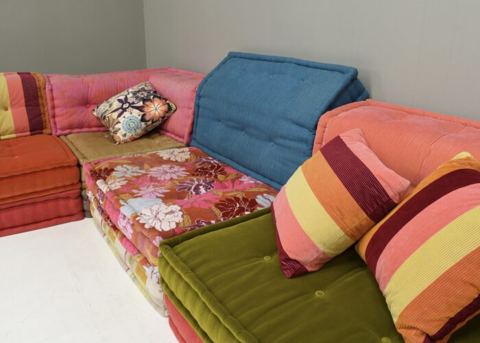 Mah Jong 35 piece sectional sofa by Hans Hopfer for Roche Bobois, France - circa 1970 | #S12406 - Image 17