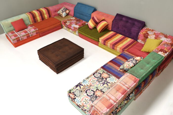 Mah Jong 35 piece sectional sofa by Hans Hopfer for Roche Bobois, France - circa 1970 | #S12406 - Image 4
